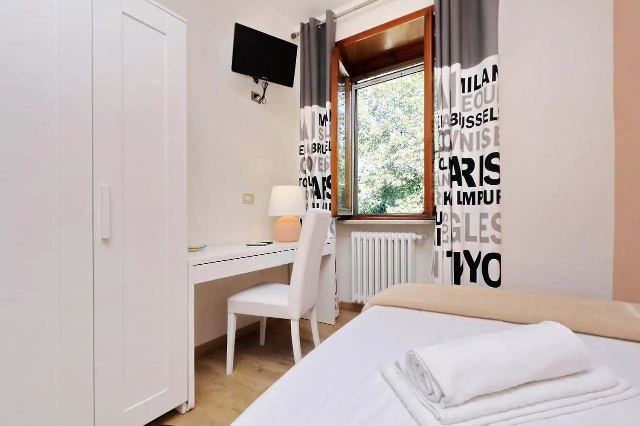 Antico Platano Bed & Breakfast Rome 2*,